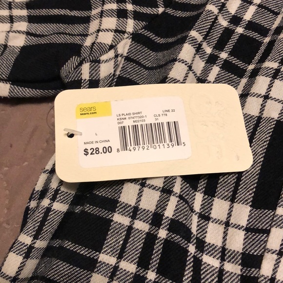 💟BNWT Flannel, black and white. Longer length. - Picture 8 of 8
